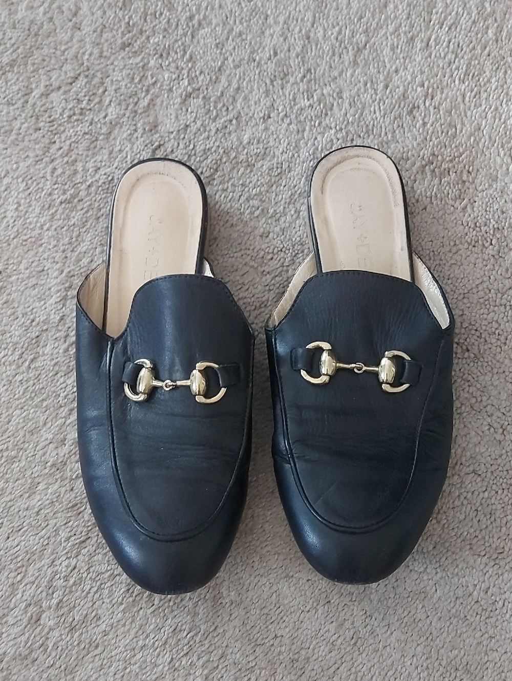 🦋3/$30 Jay+Dee black genuine leather mule slides